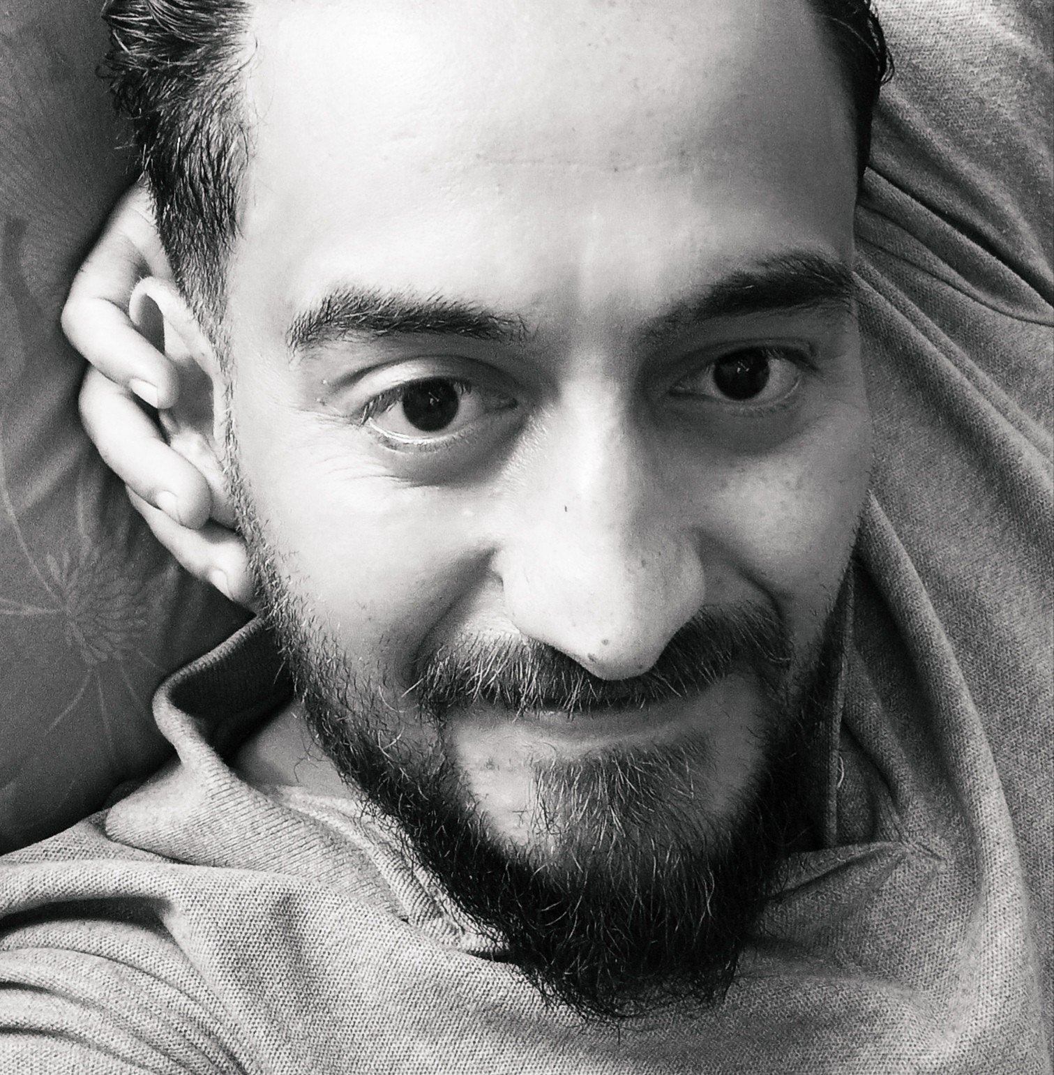 رائد شنيورة 